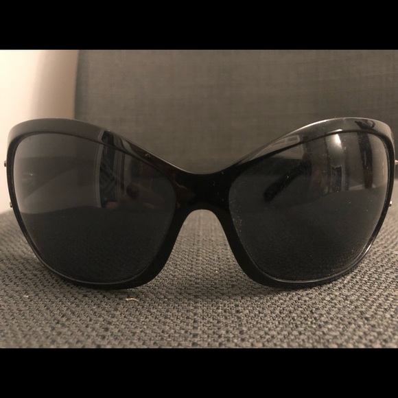 PRADA sunglasses - Picture 3 of 8